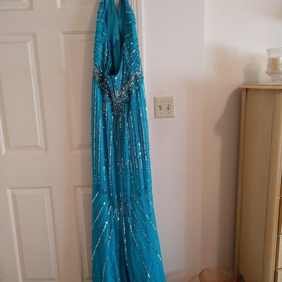 Prom Dress - Picture 2 of 4